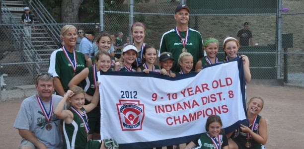 Girls Minor Green Softball wins District 8 Tournament – Advances to State Tourney